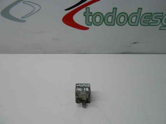 RELE PENDIENTE IDENTIFICAR .