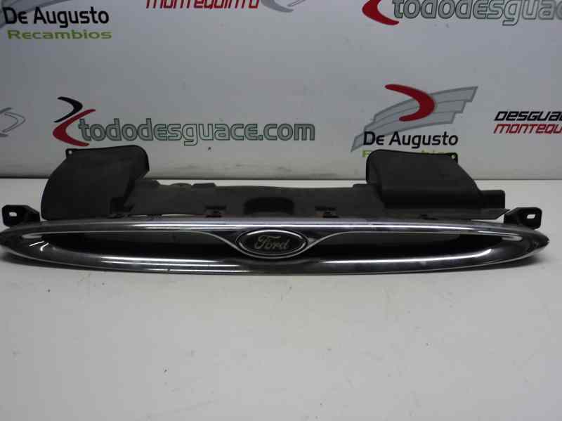 CALANDRA DELANTERA / REJILLA DEL FORD ESCORT BERL./TURNIER 1.4 (75 CV) 5 velocidades