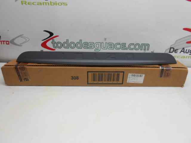 MOLDURA PILOTO MATRICULA SEAT RECAMBIO ORIGINAL ACCESORIOS