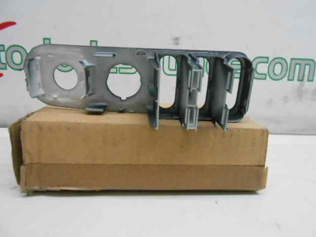 CARCASA DELANTERO IZQUIERDO DE MANDO ELEVALUNAS SEAT RECAMBIO ORIGINAL ACCESORIOS