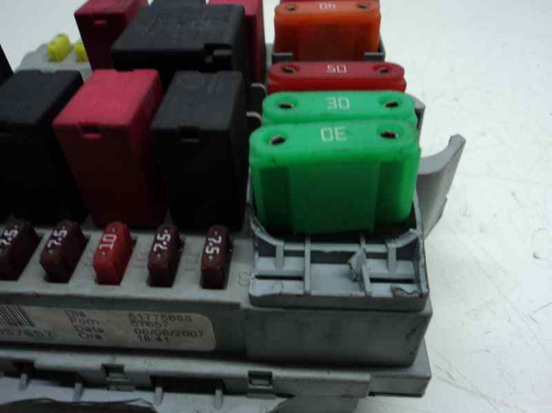 CAJA RELES / FUSIBLES FIAT BRAVO (198) 1.9 Active Multijet