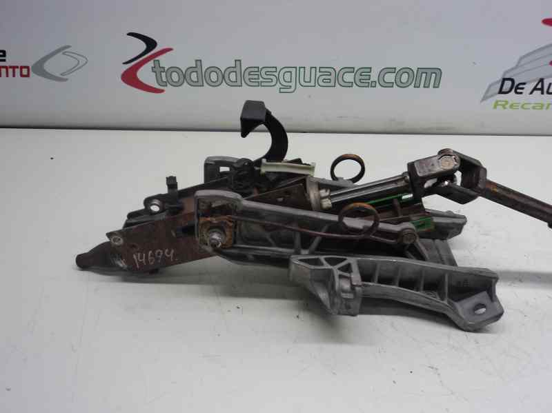 COLUMNA DIRECCION FORD FOCUS BERLINA (CAP) 1.6 16V CAT