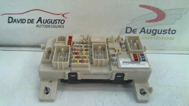 CAJA RELES / FUSIBLES FORD FOCUS TURNIER (CB4) Business