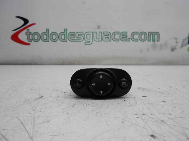 INTERRUPTOR REGULADOR RETROVISOR CHRYSLER PT CRUISER (PT) 2.0 Classic