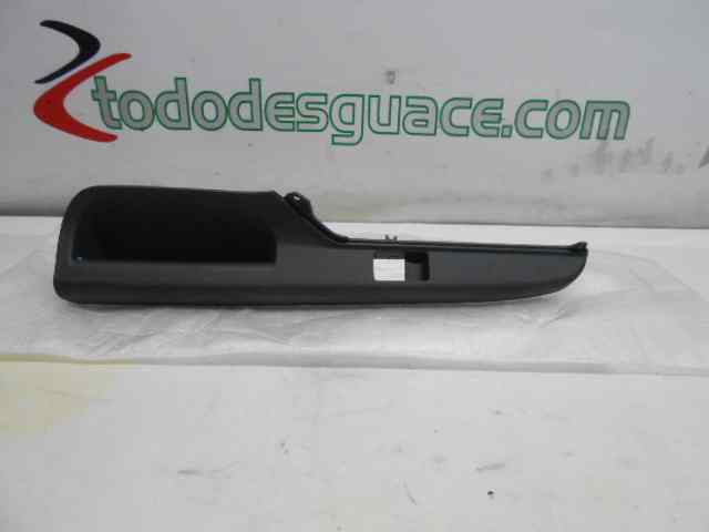 CARCASA DELANTERO IZQUIERDO DE MANDO ELEVALUNAS SEAT RECAMBIO ORIGINAL ACCESORIOS