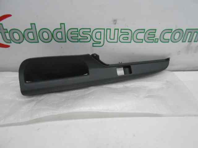 CARCASA DELANTERO IZQUIERDO DE MANDO ELEVALUNAS SEAT RECAMBIO ORIGINAL ACCESORIOS
