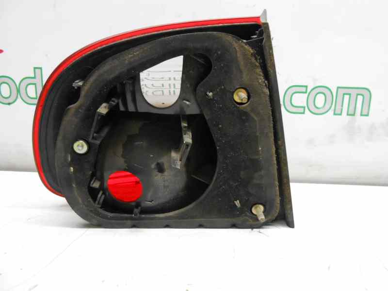 PILOTO TRASERO DERECHO SEAT TOLEDO (1M2) Signo