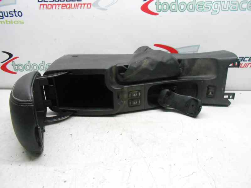 APOYABRAZOS CENTRAL NISSAN PRIMERA BERLINA (P12) Acenta