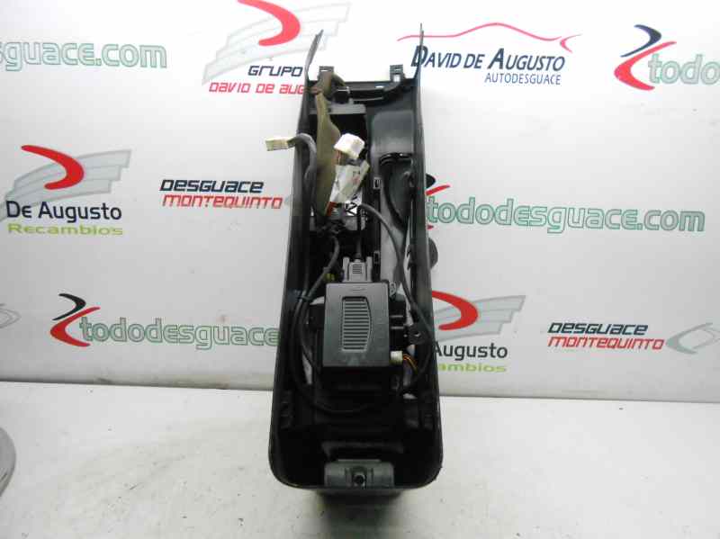 APOYABRAZOS CENTRAL NISSAN PRIMERA BERLINA (P12) Acenta