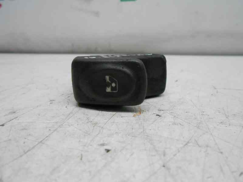 MANDO ELEVALUNAS DELANTERO DERECHO RENAULT SCENIC (JA..) 1.9 D RT