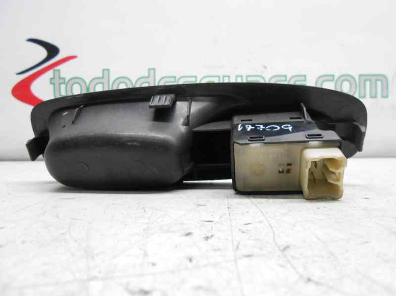 MANDO ELEVALUNAS DELANTERO DERECHO HYUNDAI ACCENT (LC) GL 4P