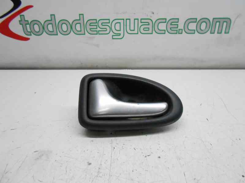 MANETA INTERIOR DELANTERA IZQUIERDA RENAULT CLIO II FASE II (B/CB0) Authentique