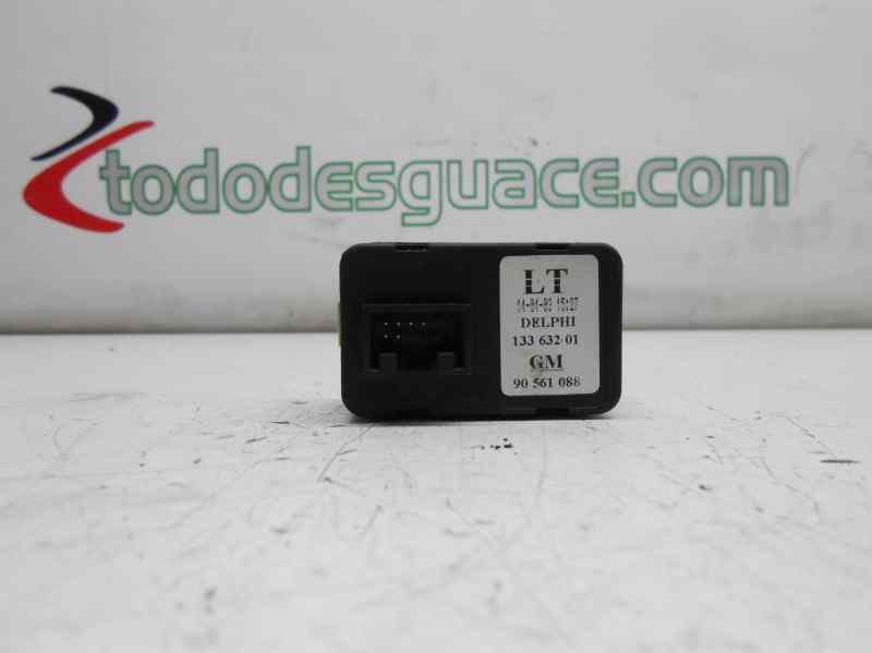 MANDO ELEVALUNAS DELANTERO IZQUIERDO OPEL ASTRA G BERLINA 1.6 16V (101 CV) 5 velocidades