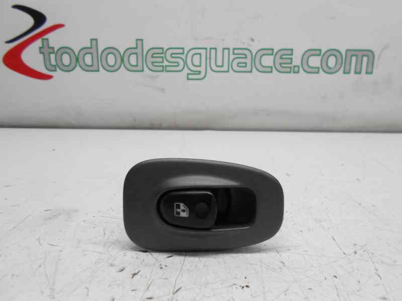 MANDO ELEVALUNAS DELANTERO DERECHO HYUNDAI ACCENT (LC) GL 4P