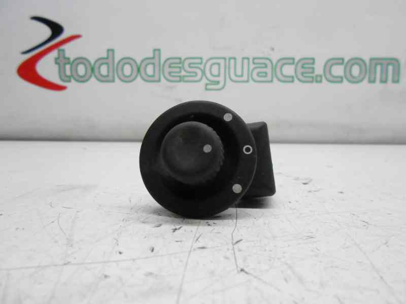 INTERRUPTOR REGULADOR RETROVISOR RENAULT MEGANE II CLASSIC BERLINA *