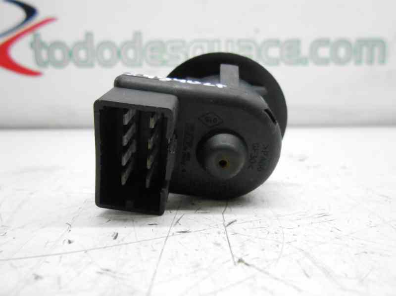 INTERRUPTOR REGULADOR RETROVISOR RENAULT MEGANE II CLASSIC BERLINA *