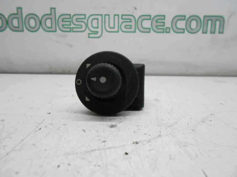 INTERRUPTOR REGULADOR RETROVISOR CITROEN XSARA BERLINA 1.9 TD Exclusive