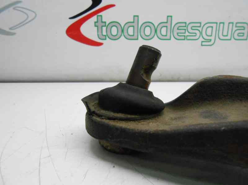 BRAZO SUSPENSION INFERIOR DELANTERO DERECHO CHRYSLER VOYAGER (GS) 2.5 TD Family