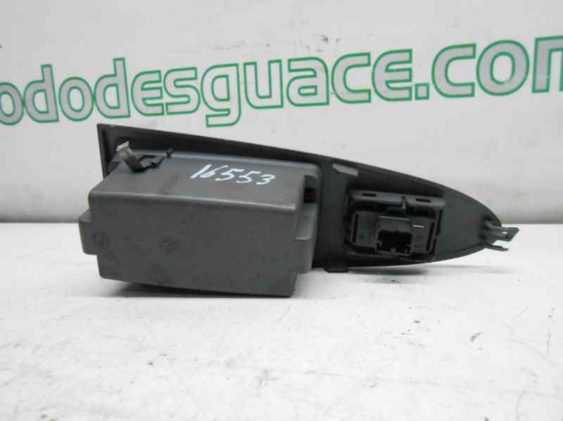 MANDO ELEVALUNAS DELANTERO DERECHO FIAT CROMA (194) 1.9 16V Multijet Dynamic (12.2007->)
