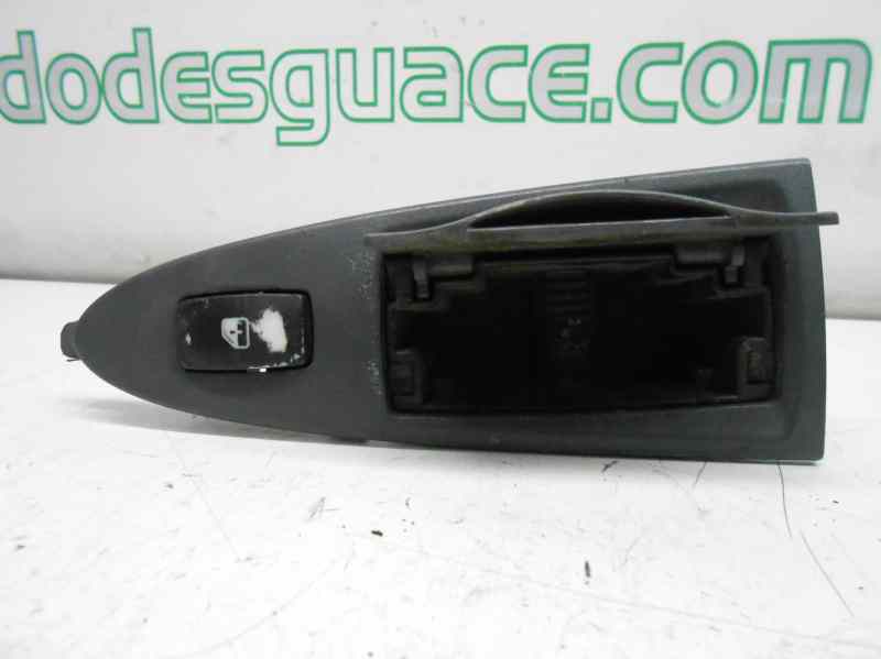 MANDO ELEVALUNAS DELANTERO DERECHO FIAT CROMA (194) 1.9 16V Multijet Dynamic (12.2007->)