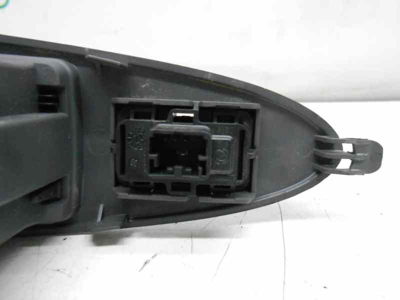 MANDO ELEVALUNAS DELANTERO DERECHO FIAT CROMA (194) 1.9 16V Multijet Dynamic (12.2007->)