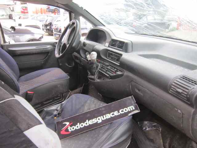 PEUGEOT EXPERT KOMBI Confort acristaldo (5 asientos) Motor 1,9 Ltr. - 66 kW Turbodiesel CAT