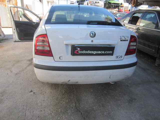 SKODA OCTAVIA BERLINA (1U2) Tour Motor 1,9 Ltr. - 74 kW TDI