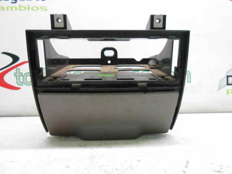 SOPORTE BEBIDAS MERCEDES SPRINTERII CAJA CERRADA (DESDE 01.06) 309/311/313/315         CDI  (906.631/633/635/637)