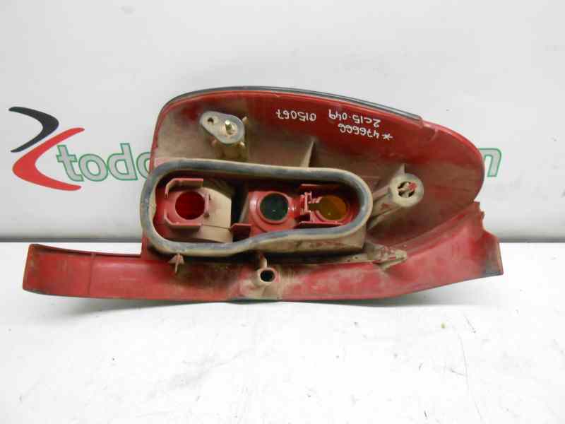 PILOTO TRASERO DERECHO PEUGEOT 306 BERLINA 3/4/5 PUERTAS (S2) *