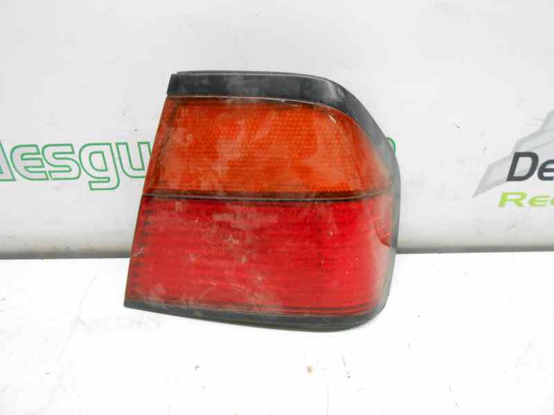 PILOTO TRASERO DERECHO NISSAN PRIMERA BERL./FAMILIAR (P10/W10) Invitation Berlina (P10)