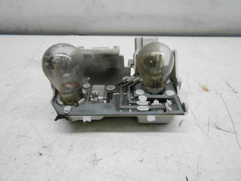 PORTALAMPARAS TRASERO DERECHO NISSAN PRIMERA BERL./FAMILIAR (P10/W10) Invitation Berlina (P10)