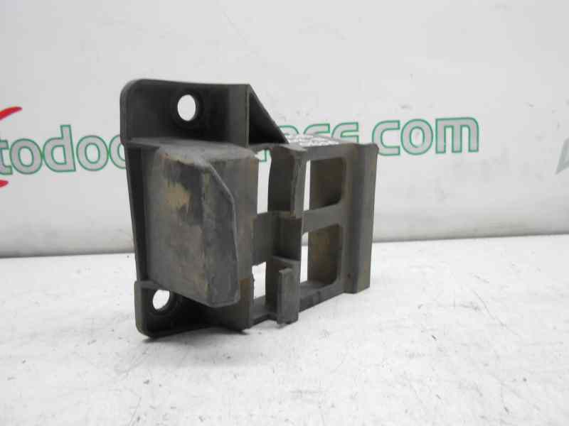 SOPORTE PARAGOLPES TRASERO DERECHO MERCEDES SPRINTERII CAJA CERRADA (DESDE 01.06) 309/311/313/315         CDI  (906.631/633/635/637)