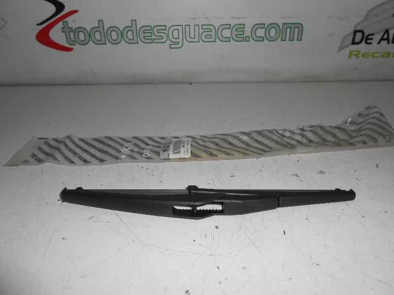 ESCOBILLA LIMPIA FIAT RECAMBIO ORIGINAL .
