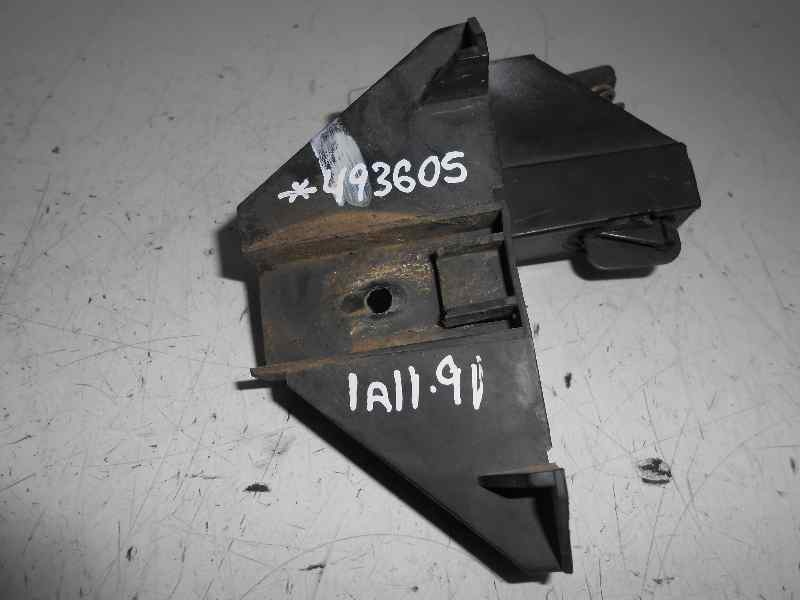 SOPORTE FARO IZQUIERDO PEUGEOT 205 BERLINA *