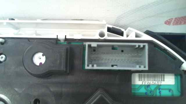 CUADRO INSTRUMENTOS RENAULT LAGUNA II (BG0) Authentique
