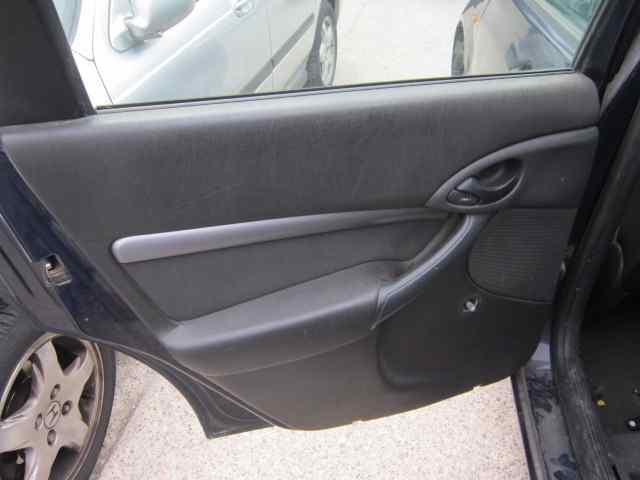 FORD FOCUS BERLINA (CAK) *