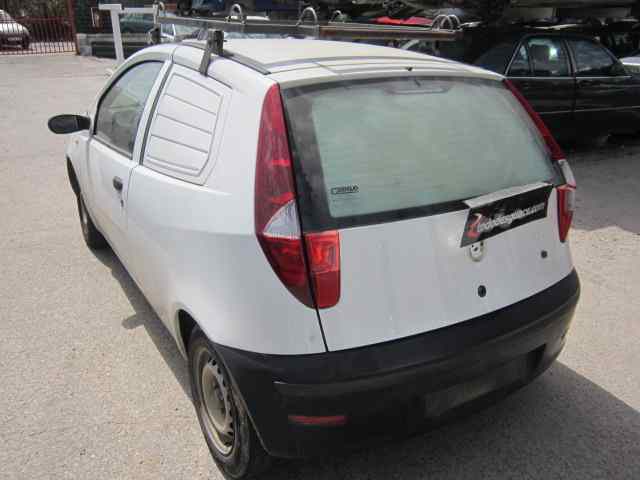 FIAT PUNTO BERLINA (188) 1.3 16V Multijet Feel Motor 1,3 Ltr. - 51 kW JTD CAT