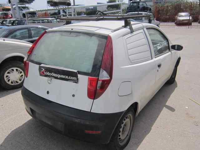 FIAT PUNTO BERLINA (188) 1.3 16V Multijet Feel Motor 1,3 Ltr. - 51 kW JTD CAT