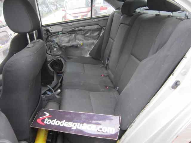 TOYOTA AVENSIS BERLINA (T25) 1.8 Sol Berlina (5-ptas) Motor 1,8 Ltr. - 95 kW 16V CAT