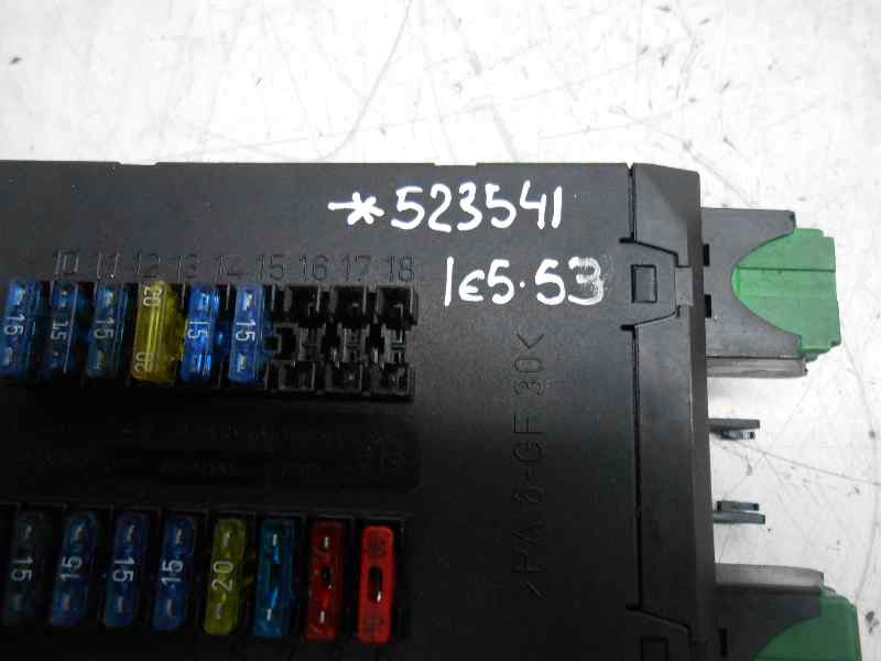 CAJA RELES / FUSIBLES MERCEDES SPRINTER 02.00 -> CAJA CERRADA 314           (903.661-662)