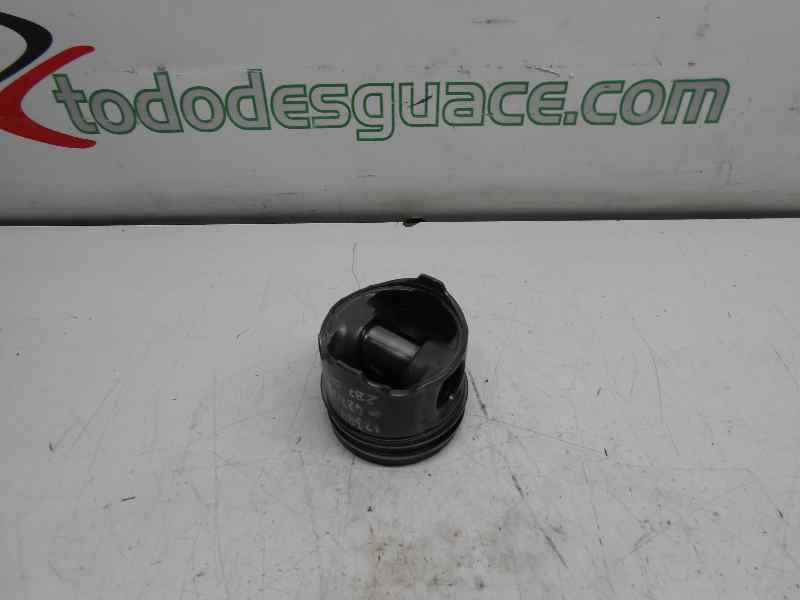 PISTON RENAULT LAGUNA II (BG0) Authentique