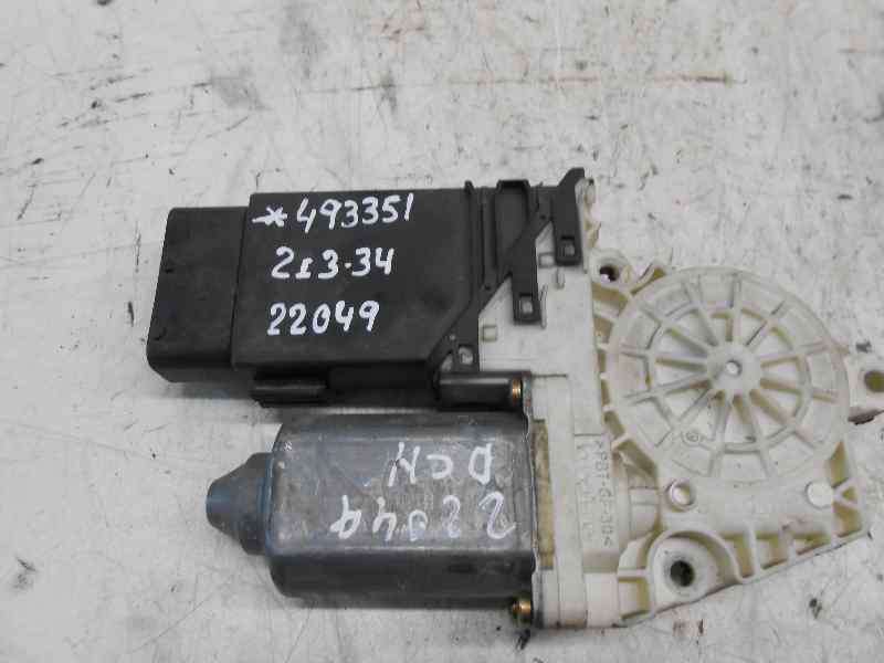 MOTOR ELEVALUNAS DELANTERO DERECHO VOLKSWAGEN GOLF IV BERLINA (1J1) Conceptline