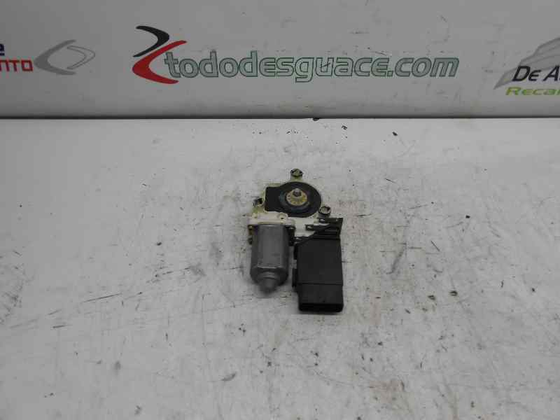 MOTOR ELEVALUNAS DELANTERO DERECHO VOLKSWAGEN GOLF IV BERLINA (1J1) Conceptline