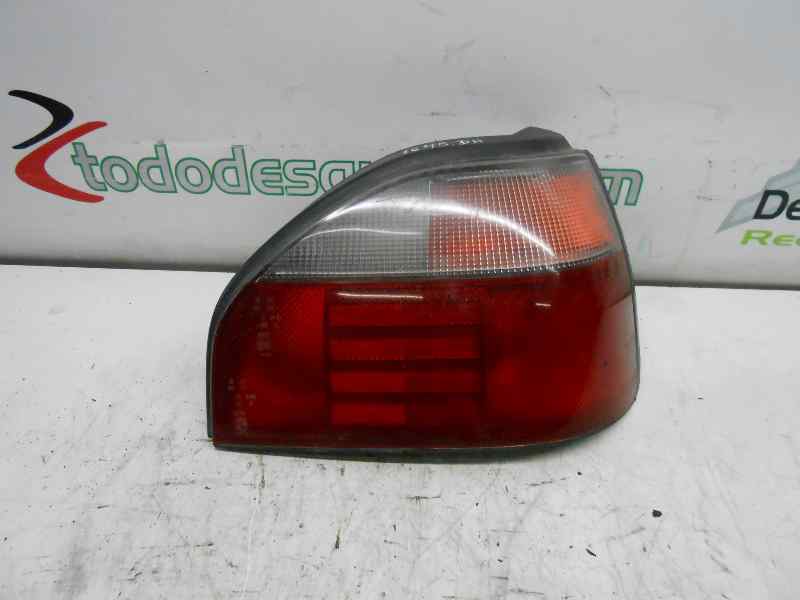 PILOTO TRASERO DERECHO NISSAN SUNNY BERLINA (N13) *