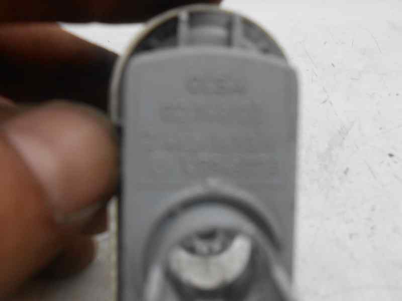 PILOTO LATERAL IZQUIERDO VOLKSWAGEN GOLF IV BERLINA (1J1) Conceptline