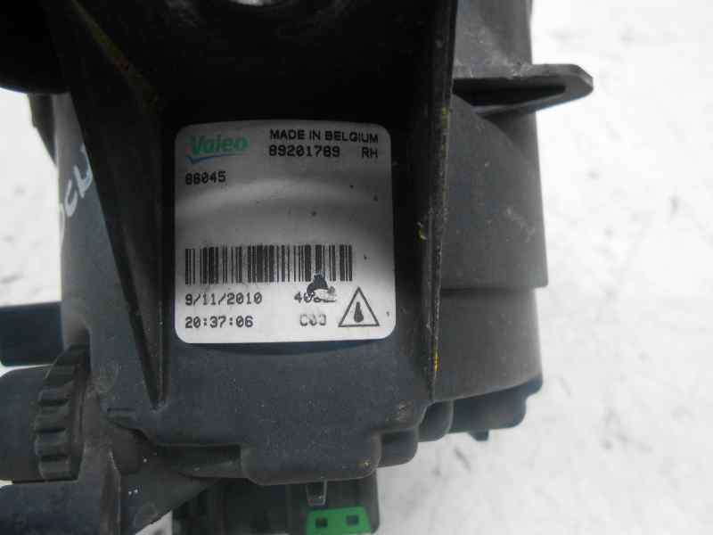 FARO ANTINIEBLA DERECHO RENAULT LAGUNA II (BG0) Authentique