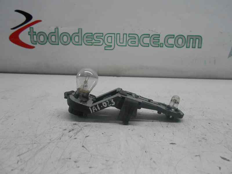 PORTALAMPARAS TRASERO DERECHO SEAT CORDOBA BERLINA (6L2) Stella