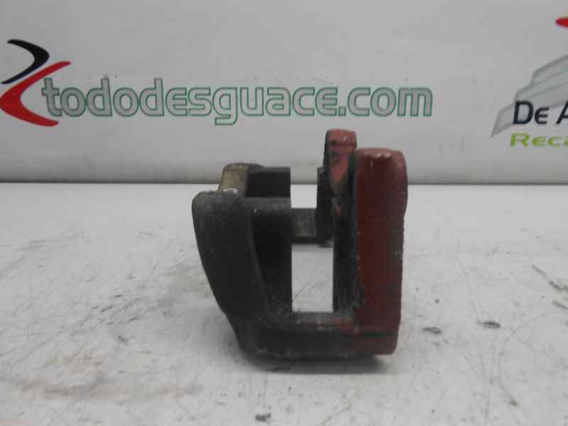 SOPORTE PINZA DE FRENOS IVECO DAILY CAJA CERRADA 2.3 D (116 CV) 5 velocidades