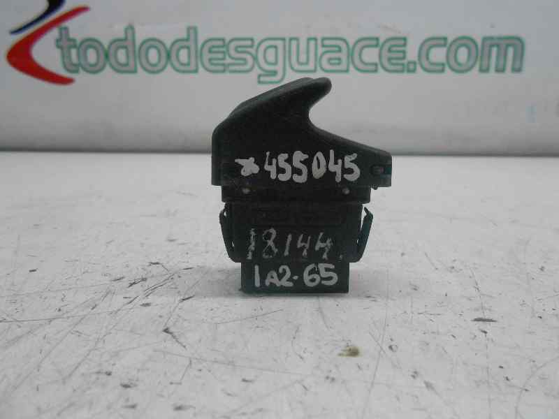 MANDO ELEVALUNAS DELANTERO DERECHO RENAULT MEGANE I BERLINA HATCHBACK (BA0) *