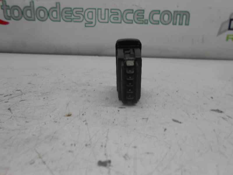 MANDO ELEVALUNAS DELANTERO DERECHO RENAULT MEGANE I BERLINA HATCHBACK (BA0) *